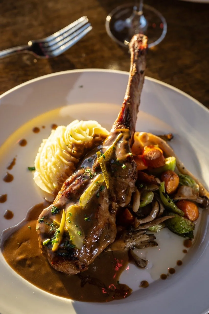 マキシミリアン 」 シアトル パイクプレイス•マーケット — Maximilien